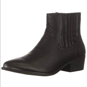 madden girl nevvada western booties black // size 10 //